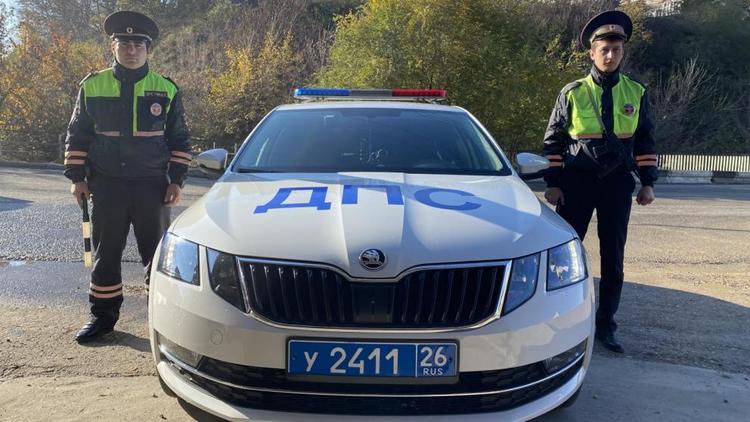 Автоинспекторы спасли жизнь жительнице Кисловодска