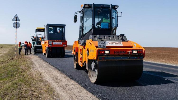 В Труновском округе завершен ремонт подъездной дороги к селу Новая Кугульта