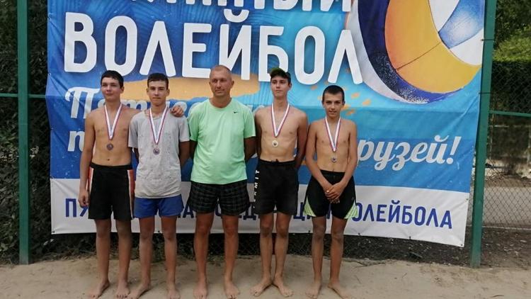 Минераловодцы вернулись с наградами фестиваля пляжного волейбола