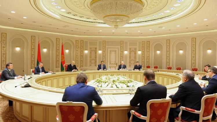 Совместные проекты обсудили Президент Беларуси и губернатор Ставрополья