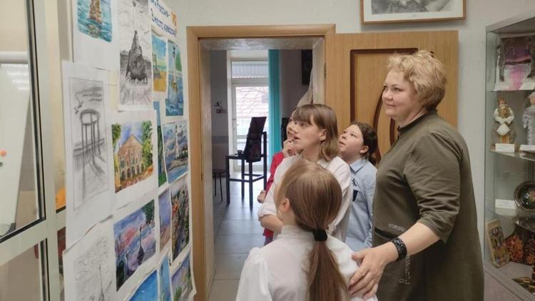 Ставропольские художники посвящают свои работы Крымской весне