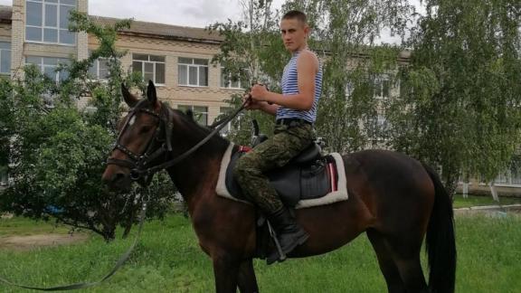 Юношей на Ставрополье готовят к службе в армии в клубе «Русские витязи»