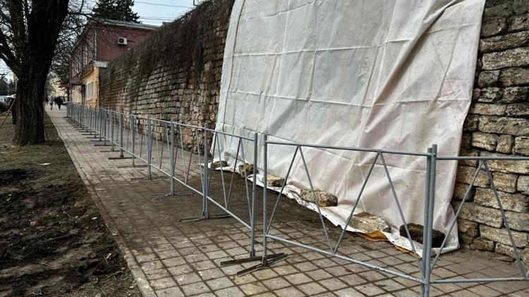 В Ставрополе планируют реконструировать подпорную стену на Карла Маркса