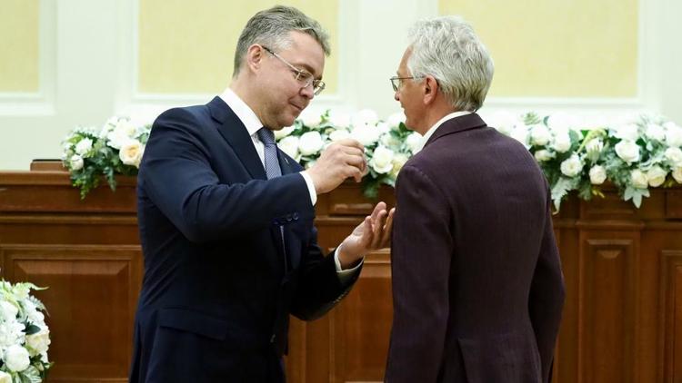 Владимир Владимиров поздравил с профессиональным праздником предпринимателей Ставрополья