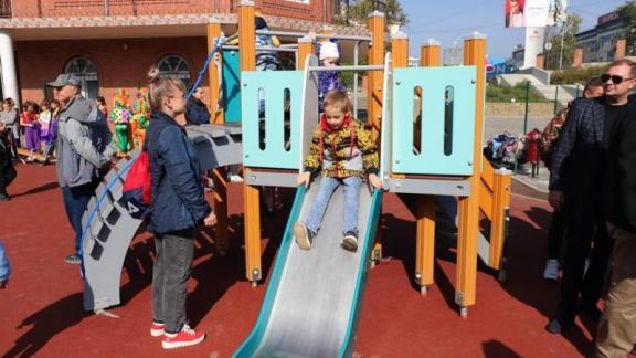 Новая детская спортивно-игровая площадка открылась в Пятигорске
