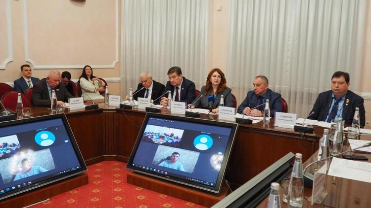 Депутаты Ставрополья готовы оказать поддержку инновационным предприятиям