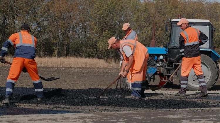 Дорогу в пятигорском посёлке Горячеводском отремонтируют после «прямой линии» губернатора
