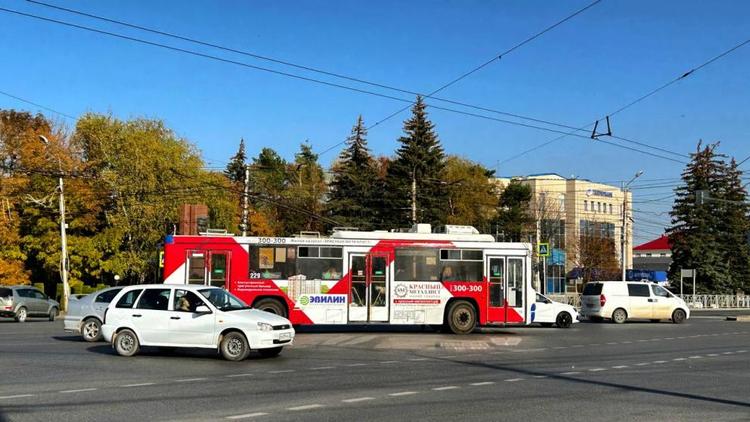 Власти Ставрополья поздравили работников автомобильного и городского пассажирского транспорта