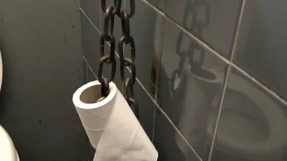 В Железноводске примут меры против кражи бумаги из общественных туалетов