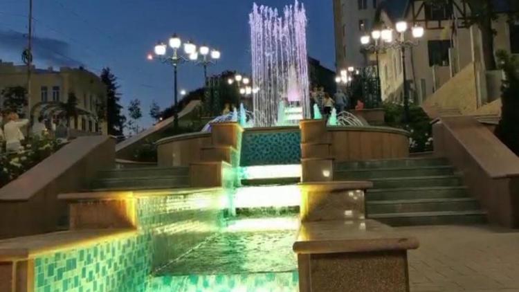 В Кисловодске открыли светомузыкальный фонтан