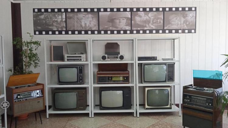 На Ставрополье открылась выставка патефонов и старых телевизоров