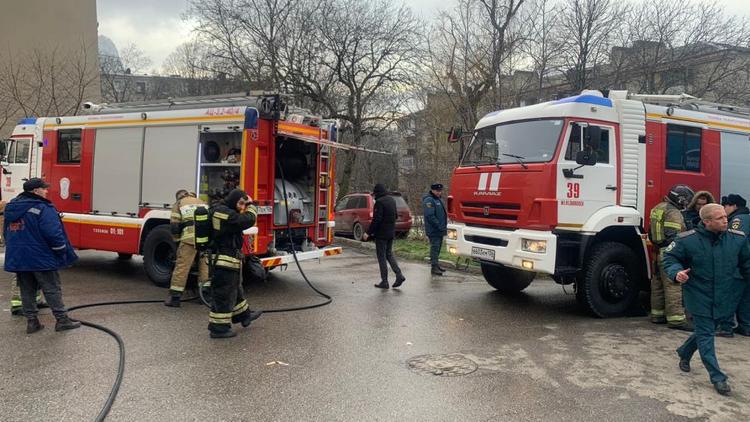 Один человек пострадал при пожаре в многоэтажке Железноводска