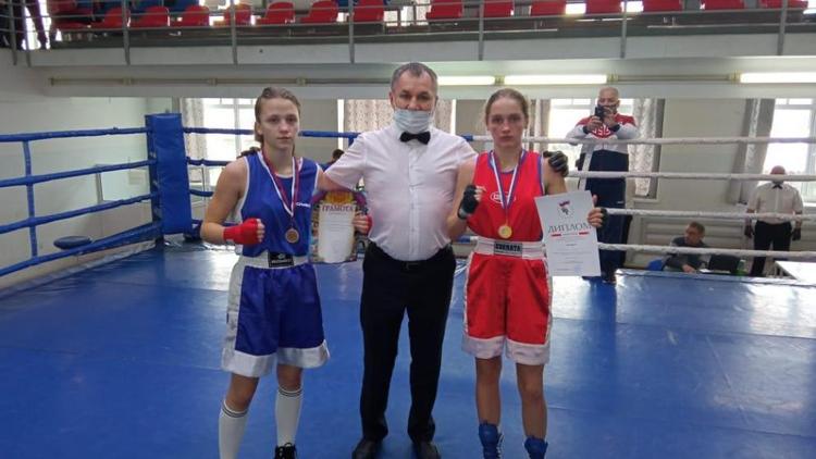 В ставропольской станице Суворовской 230 юных боксёров оспаривали награды