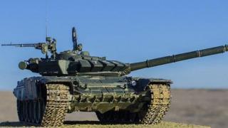 На Ставрополье во время военных учений отработали «танковую карусель»