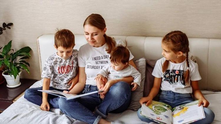 В Георгиевском округе Ставрополья подвели итоги онлайн-конкурса «Я читаю с мамой!»