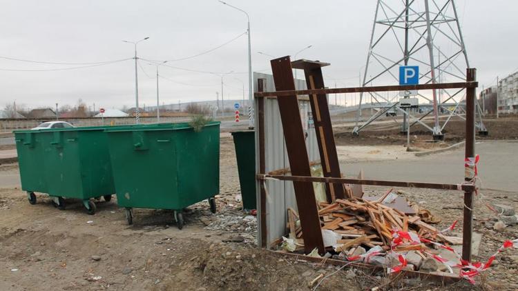 Ставропольский регоператор ответил на вопрос об уборке прилежащей к контейнерам для мусора территории