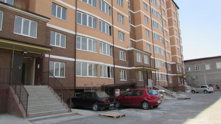 В Будённовске эксперты проверили строящийся дом для детей-сирот