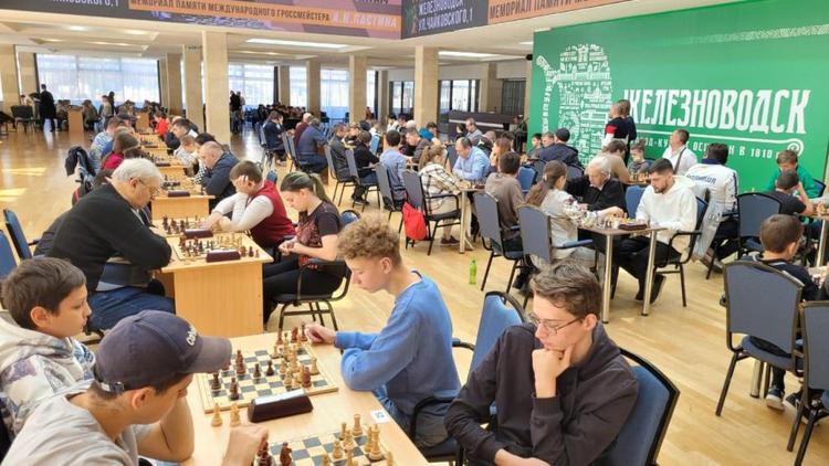Шахматный фестиваль памяти гроссмейстера Ластина проходит в Железноводске