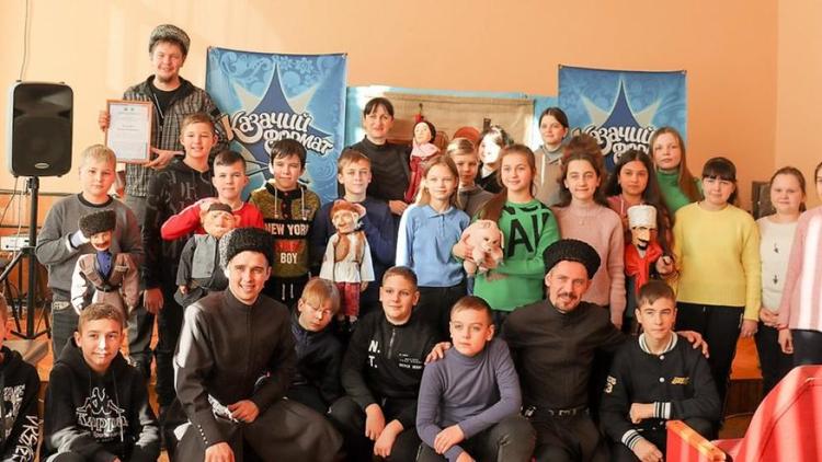 Ставропольцы познакомили школьников ЛНР с традициями терского казачества