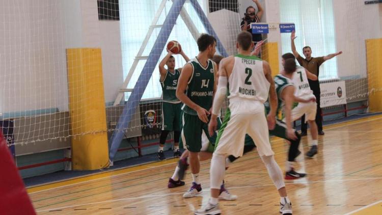 Баскетболисты ставропольского «Динамо» в Магнитогорске уступили одноклубникам