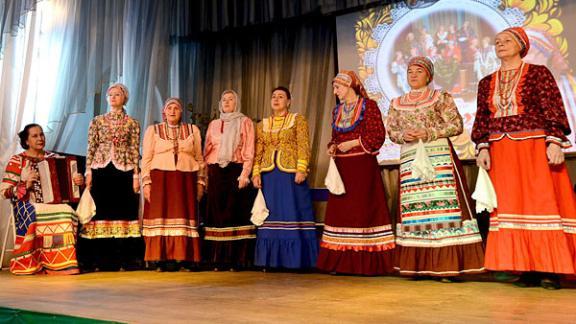 Фольклорный ансамбль «Лада» из Ставрополя 35 лет радует публику народными песнями