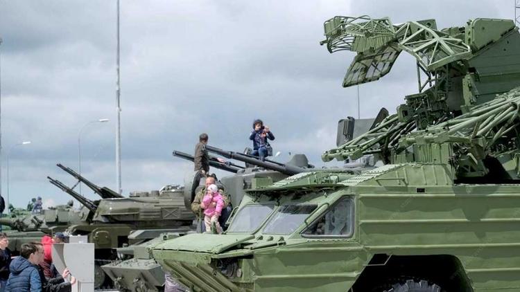 В Ставрополе ко Дню Победы покрасят военную технику в парке «Патриот»