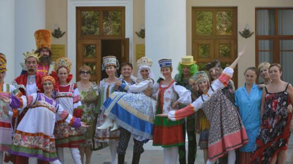 Выступления Пятигорского театра оперетты в Крыму покорили зрителей
