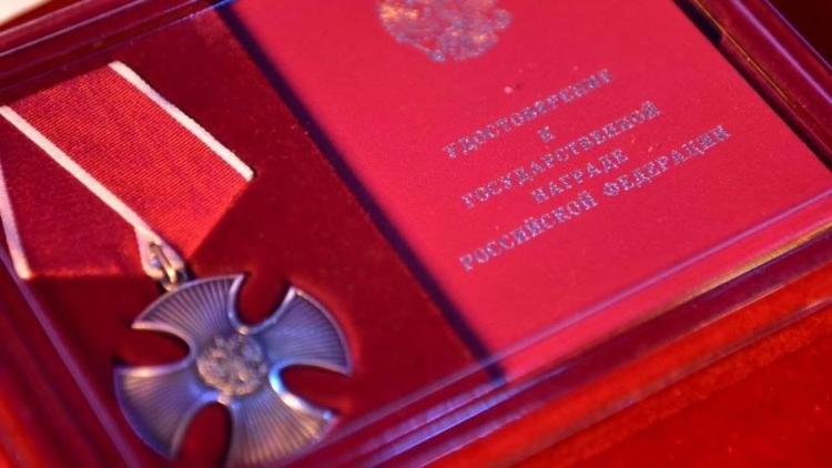 В Будённовске родственникам погибших героев передали государственные награды