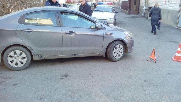 На улице Краснофлотской в Ставрополе под машину угодил 9-летний ребёнок