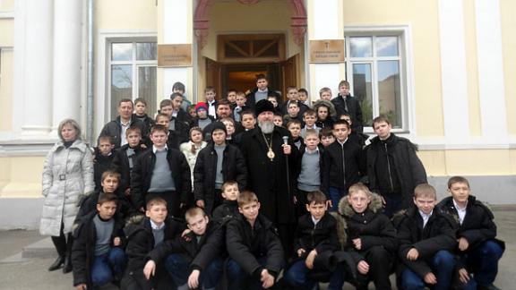 Ставропольская епархия организовала экскурсию для воспитанников Президентского кадетского училища