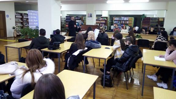 Студентам в Георгиевске рассказали об опасности сект