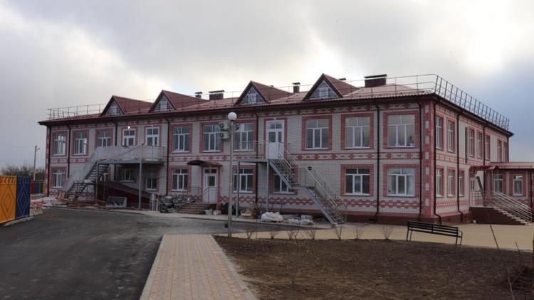В Кочубеевском округе Ставрополья строят два детских сада и школу