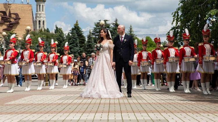 В Ставрополе в День города и края поженятся более 60 пар