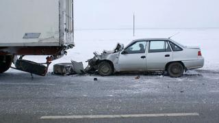 В автоаварии на трассе «Кавказ» пострадали два пассажира и ребенок