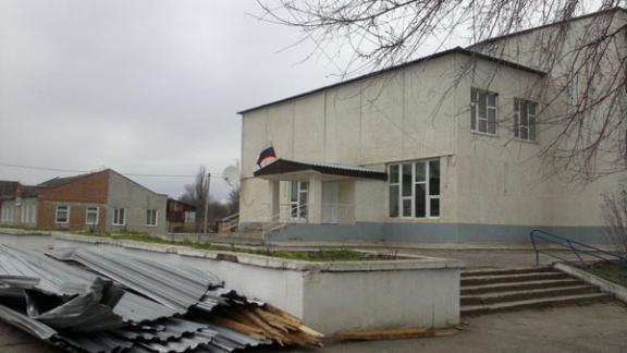 На Ставрополье с двух сельских Домов Культуры ветром сорвало крыши