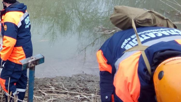 На Ставрополье спасатели вытащили «Ниву» из болота у горы Стрижамент