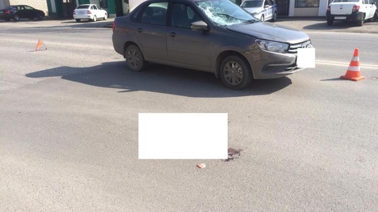 В Пятигорске отечественная легковушка сбила пешехода на улице Мира
