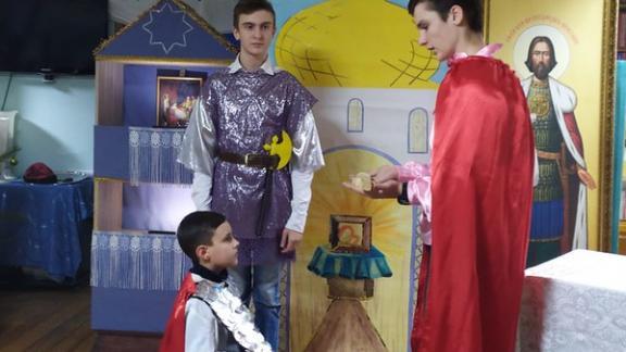 В воскресной школе Ставрополя показали спектакль об Александре Невском