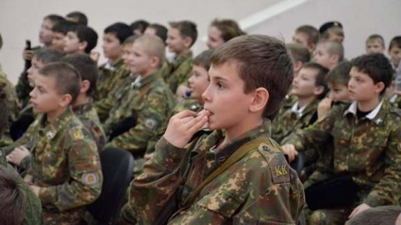 Уроки у ставропольских кадетов-ермоловцев начинаются с экскурса в историю