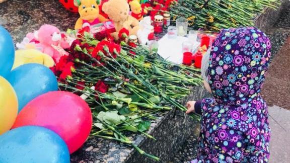 Жители Невинномысска вместе со всей страной скорбят по погибшим в Кемерово