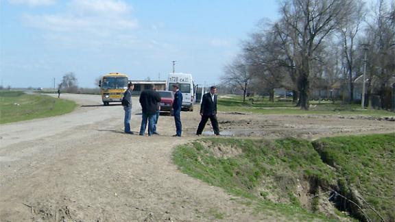 Некоторые автобусные маршруты по Ставропольскому краю требуют закрытия из-за бездорожья