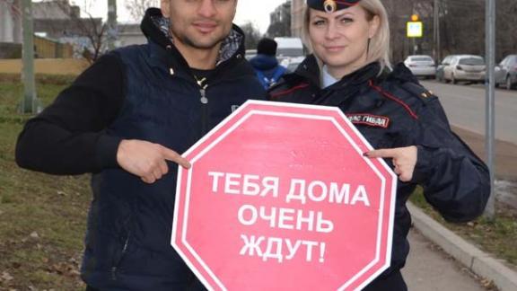На Ставрополье стартовал фотопроект «Известные люди за безопасность дорожного движения»