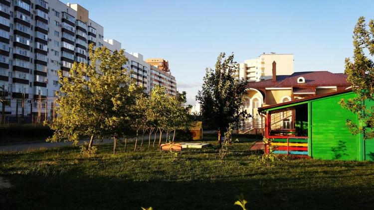 Губернатор Ставрополья: В бюджет 2023 года необходимо включить ремонт дворов