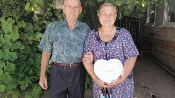 В Георгиевском округе поздравили семью Самойленко с 50-летним совместной жизни