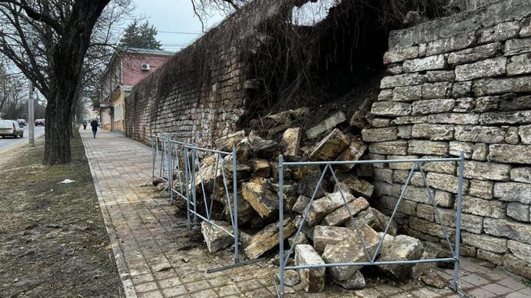 В Ставрополе отреставрируют обрушившуюся стену Крепостной горы