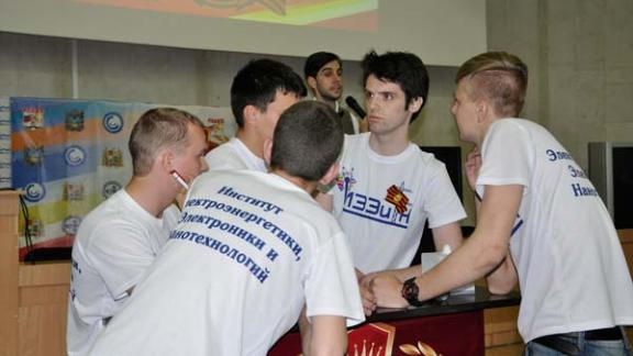 Финал студенческой игры «Я знаю» ставропольцы посвятили Дню Победы