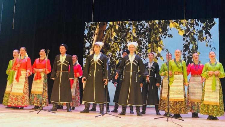 Лучшим хоровым коллективом Ставрополья признан народный ансамбль «Хуторок»