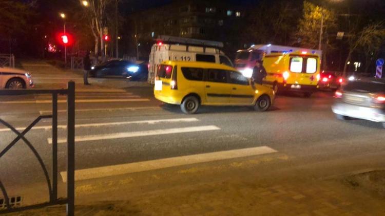 В Ставрополе пьяный пешеход переходил дорогу и попал под колёса автомобиля