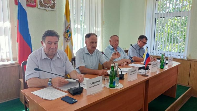 Ставропольские депутаты обсудили проблемные моменты сбора и вывоза ТКО