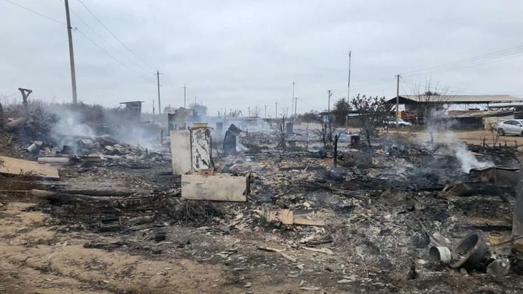 В Арзгирском районе горели 11 времянок: 1 человек погиб